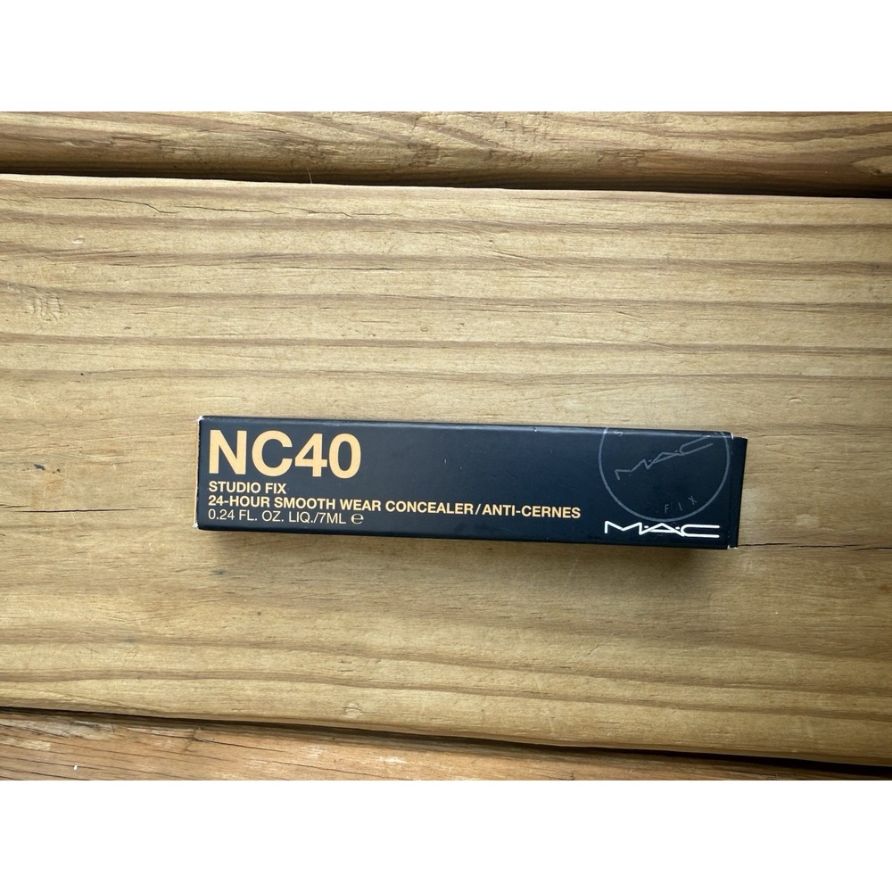 MAC Studio Fix 24-HR Smooth Wear Concealer/Anti-Cernes 0.24oz/7ml ~ NC40